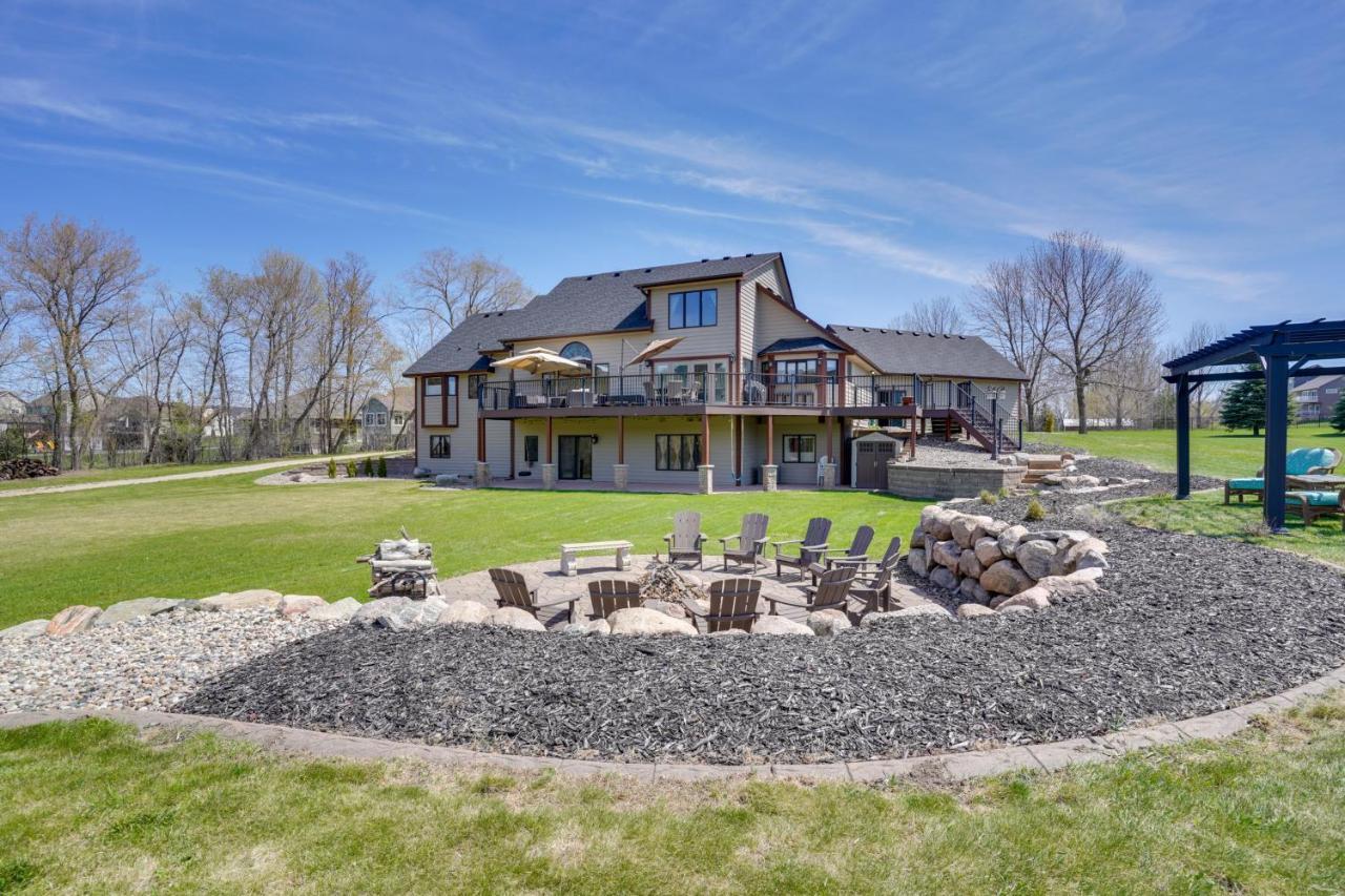 Expansive Shakopee Vacation Rental On 5 Acres! ภายนอก รูปภาพ